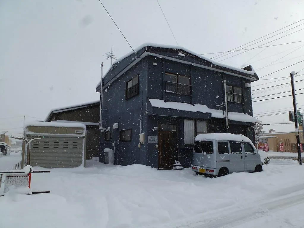 Guest House Hakodate Crossroad